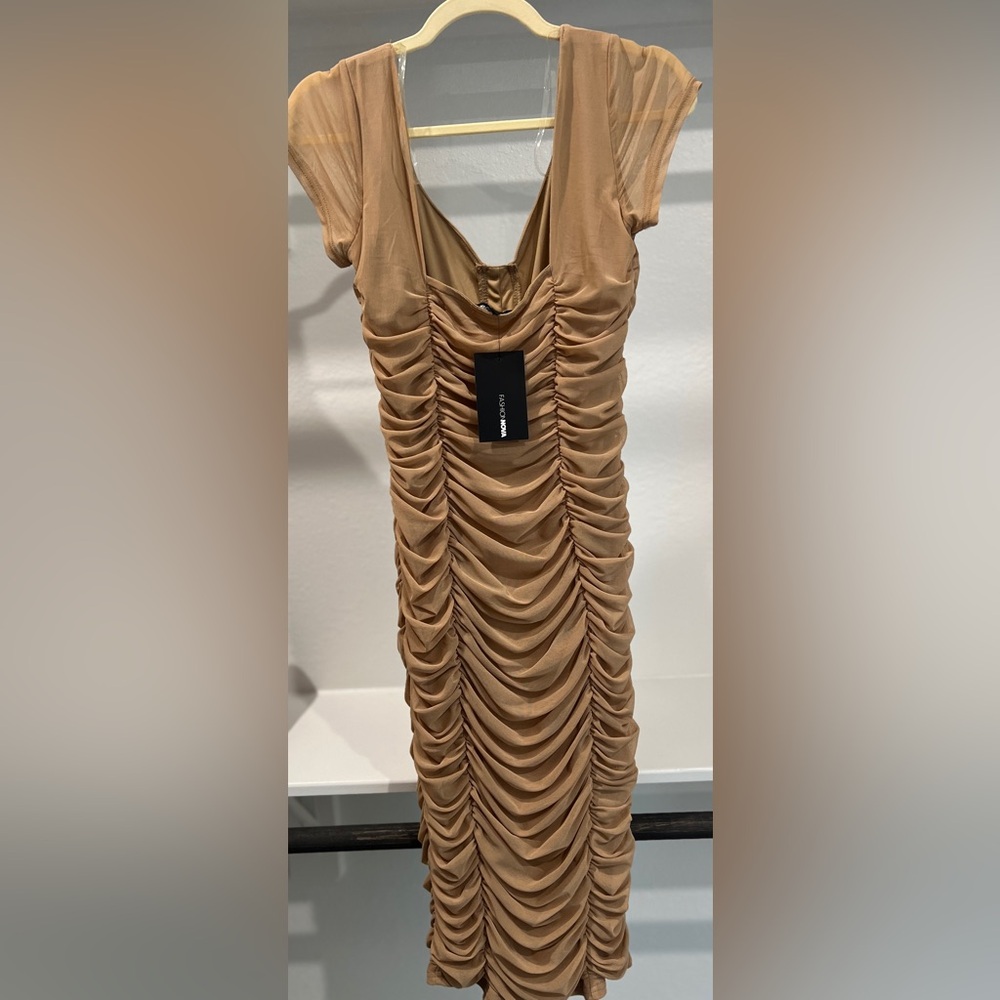 NWT Ruched Midi Dress - Picture 5 of 5